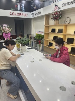 lash Sale Cuối Tuần: Giảm Sốc Điện Thoại iPhone & Samsung Tại Đăng Khoa Tech