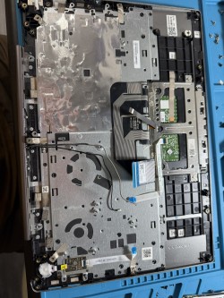 Mua laptop cũ cần kiểm tra bao nhiêu bước?
