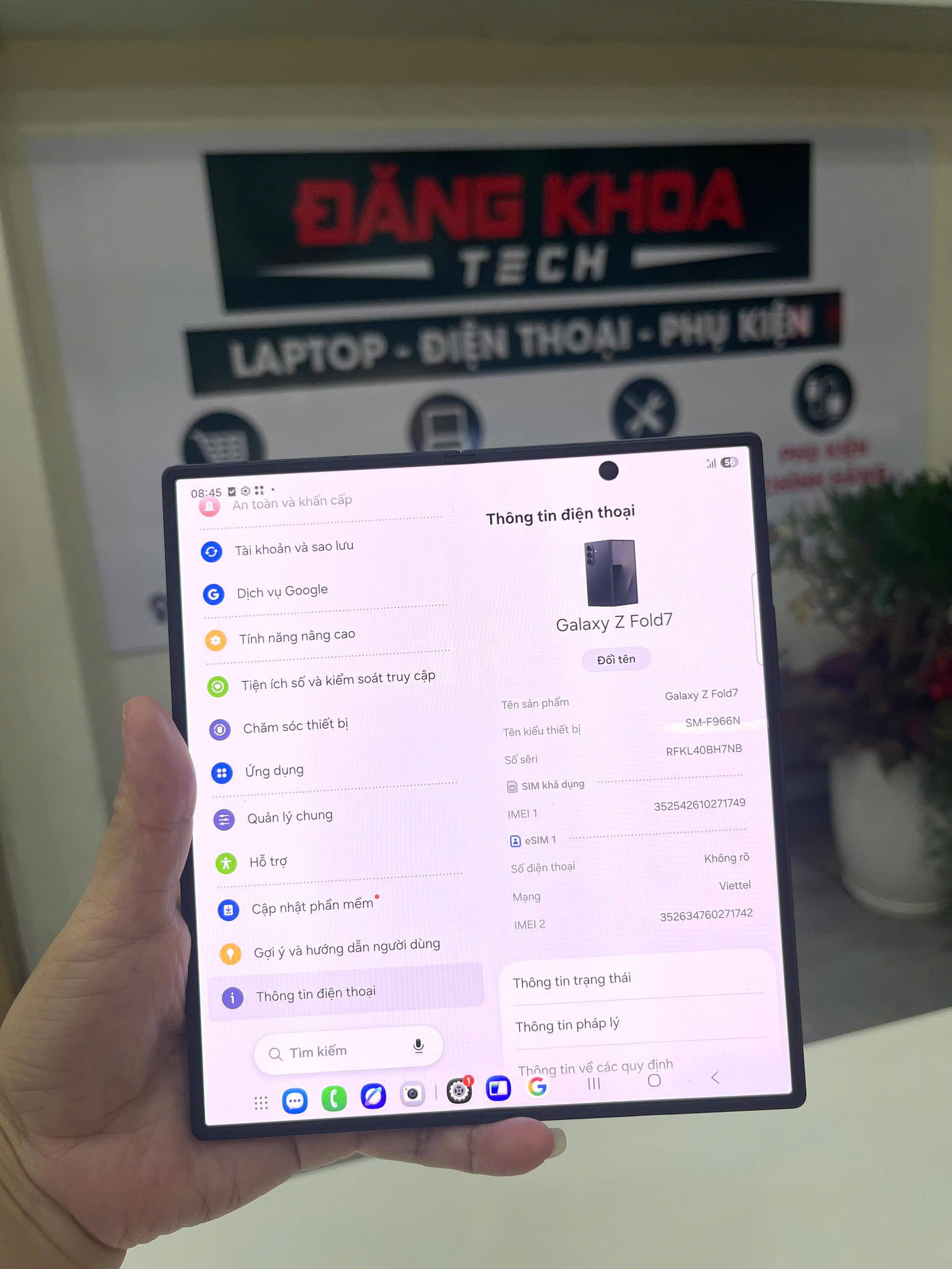 Cạnh viền và bản lề của Samsung Galaxy Z Fold 7