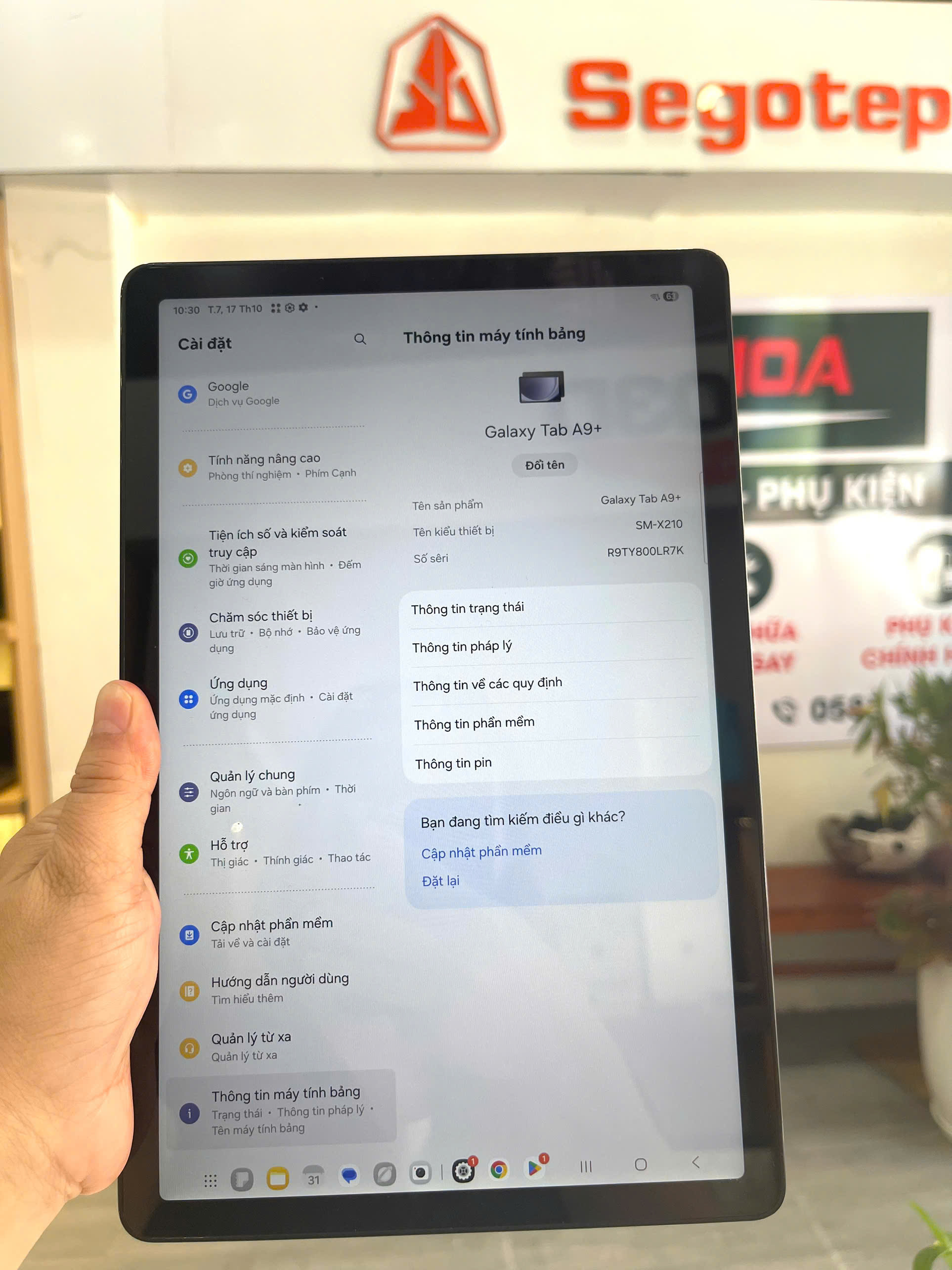 Mặt lưng và cụm camera Samsung Galaxy Tab A9+ phiên bản 8GB 128GB